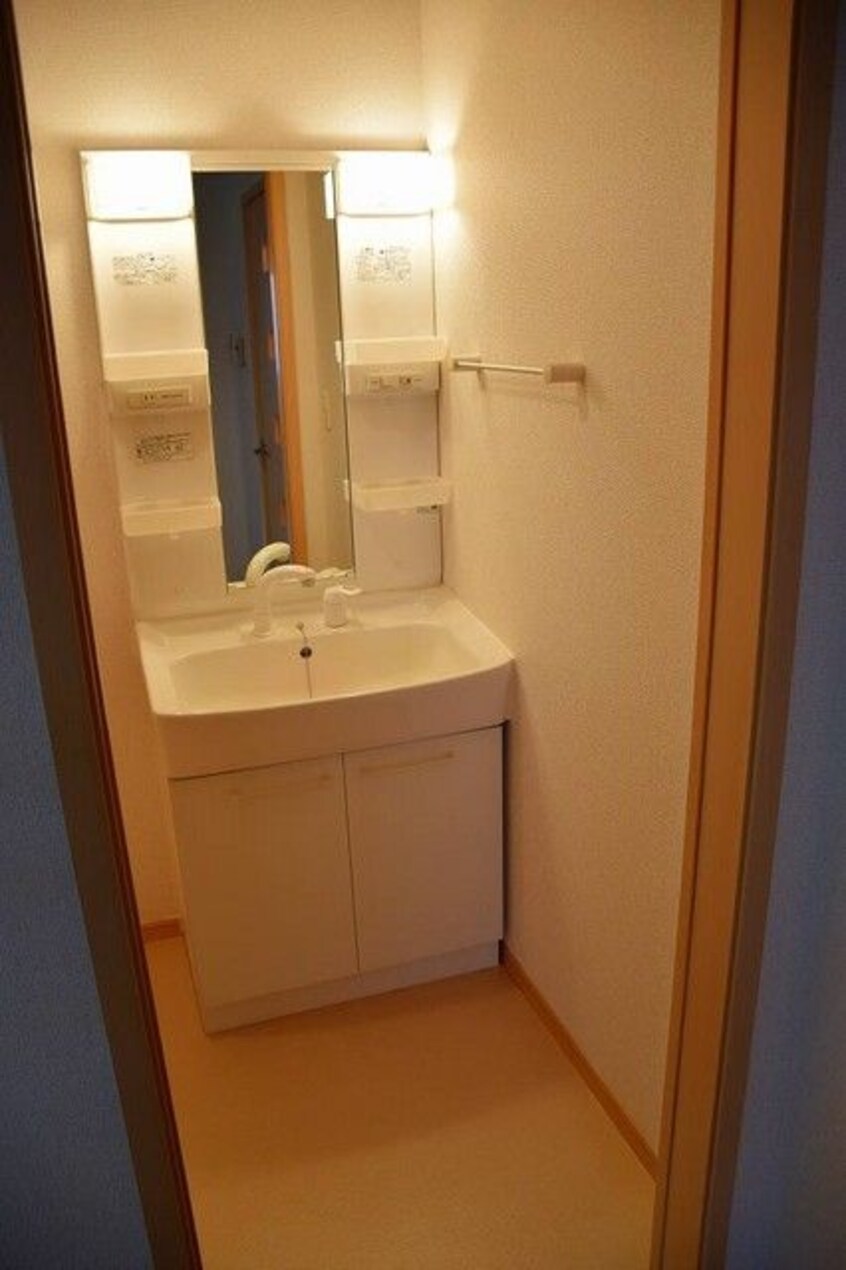 忙しい朝には欠かせない洗面所です ミニョン