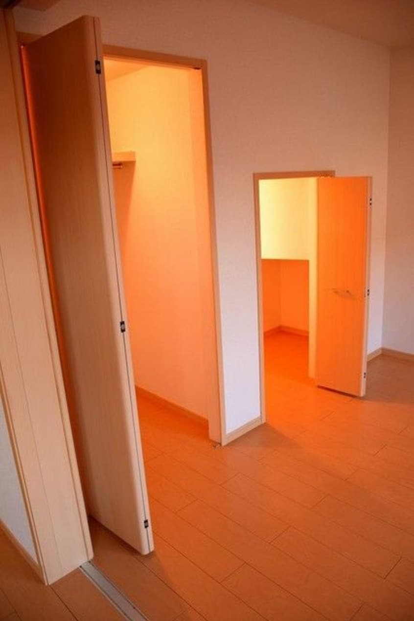 大きなものも収納できそうです ミニョン