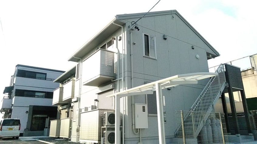 落ち着いた雰囲気の外観です ブルースカイＴ