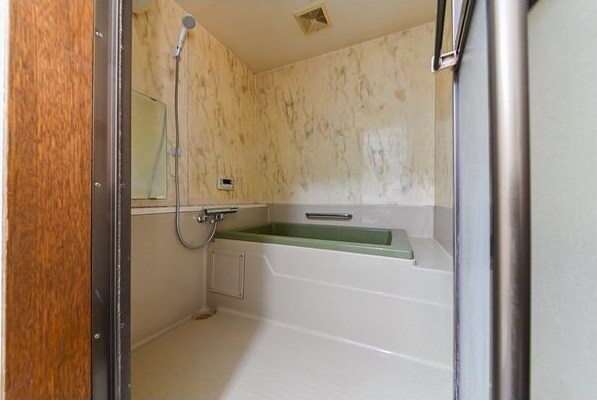 コンパクトで使いやすいお風呂です エクセルコート名和