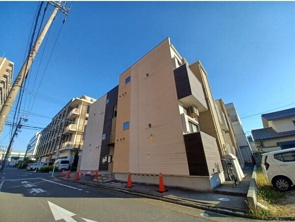 外観は落ち着いています ロジュマン・ユイット