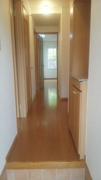 ゆったりとした玄関です サンライツ伊賀