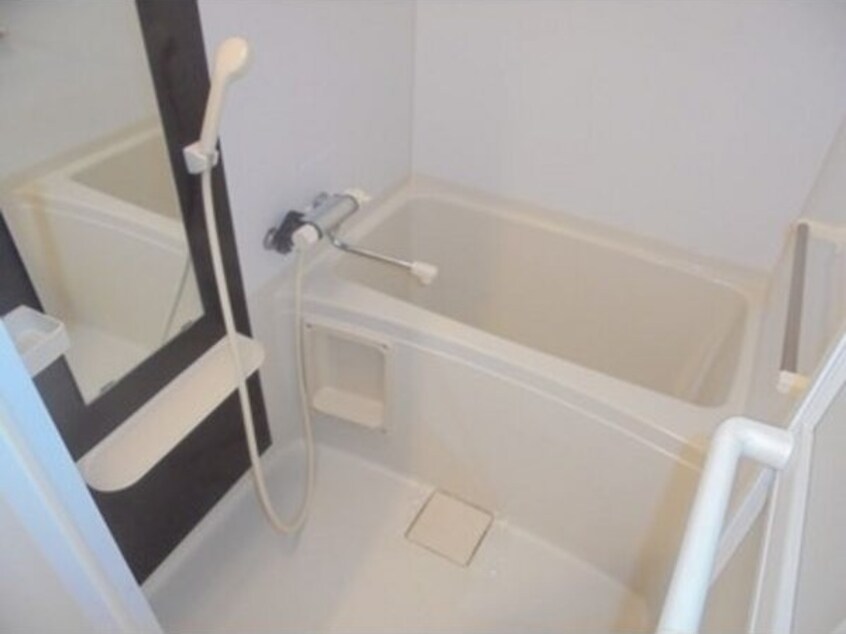  オウルージュ鶴里駅前