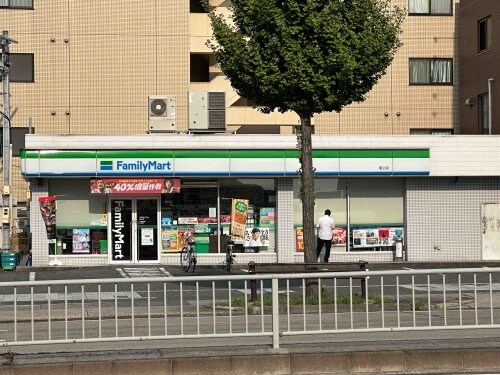 ファミリーマート 駈上店(コンビニ)まで295m Leciel桜本町