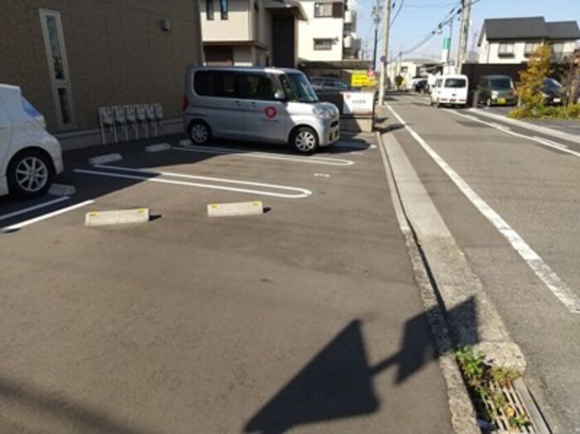 駐車場に車を止められます レジデンス大府駅クロス