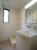 コンパクトで使いやすい洗面所 アーバンコート亀城