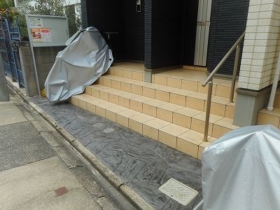 落ち着いたエントランスです ノバ　Ⅲ