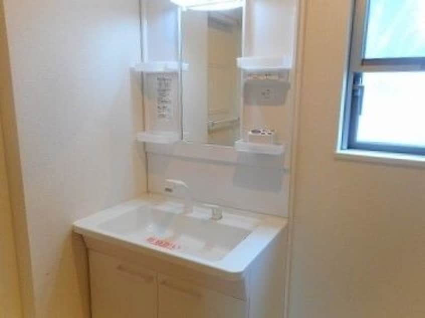 広い洗面スペース ノバ　Ⅲ