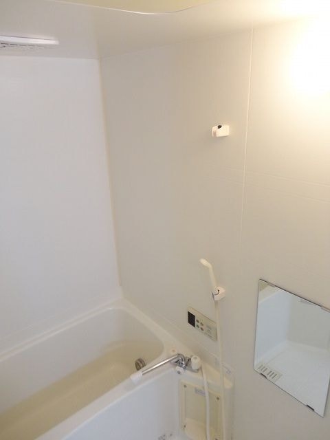 日々の暮らしに欠かせないお風呂です クレストヒルズ