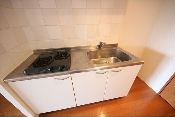 きれいなキッチンです プラウランド堀田