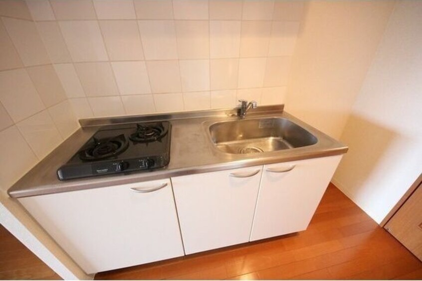 きれいなキッチンです プラウランド堀田