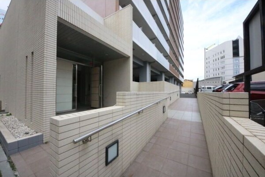  プラウランド堀田