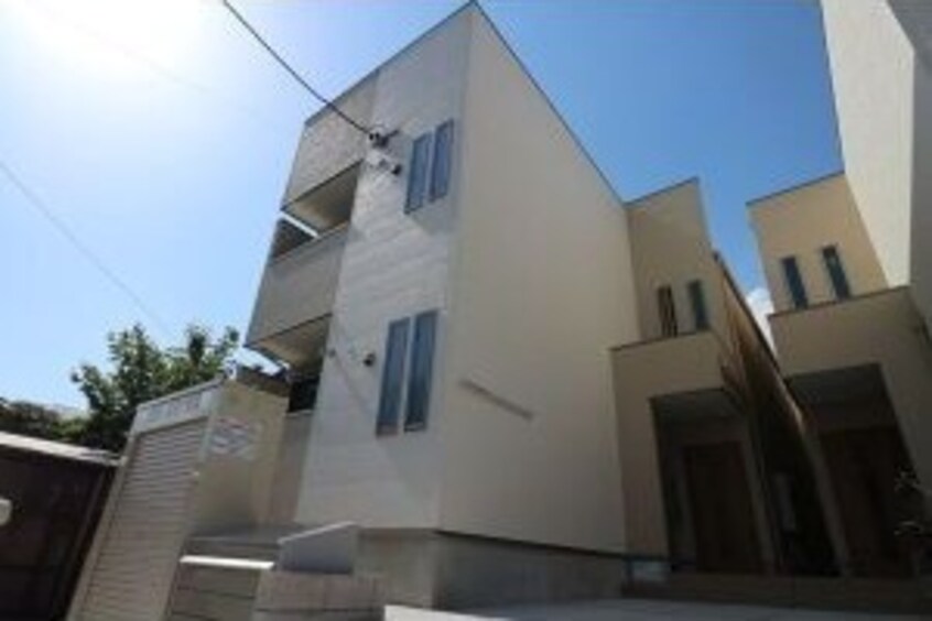  Grandtic Moralis N(グランティックモラリスエヌ)