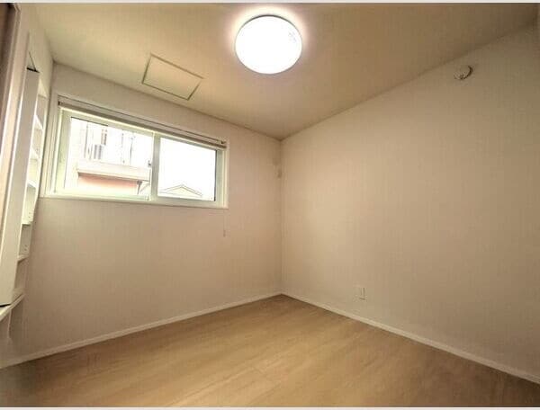 個人の部屋や寝室として使える洋室です 鳴海町山ノ神戸建
