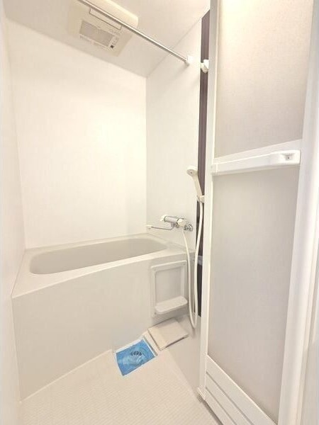 落ち着いた空間のお風呂です アイビー北原