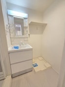 ゆったりとスペースのある洗面所 アイビー北原