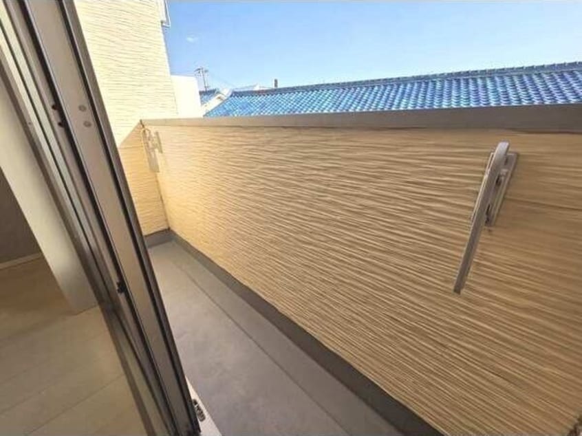 開放的で明るい空間を演出してくれるバルコニーです アイビー北原