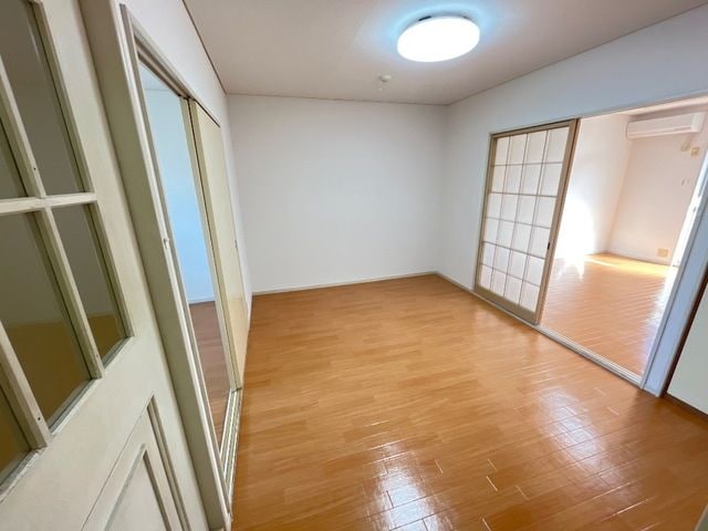 コンパクトで使いやすい洋室です エクセルハイム