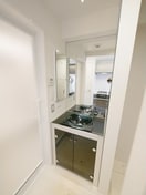 明るい洗面所です 弥富通ライズ