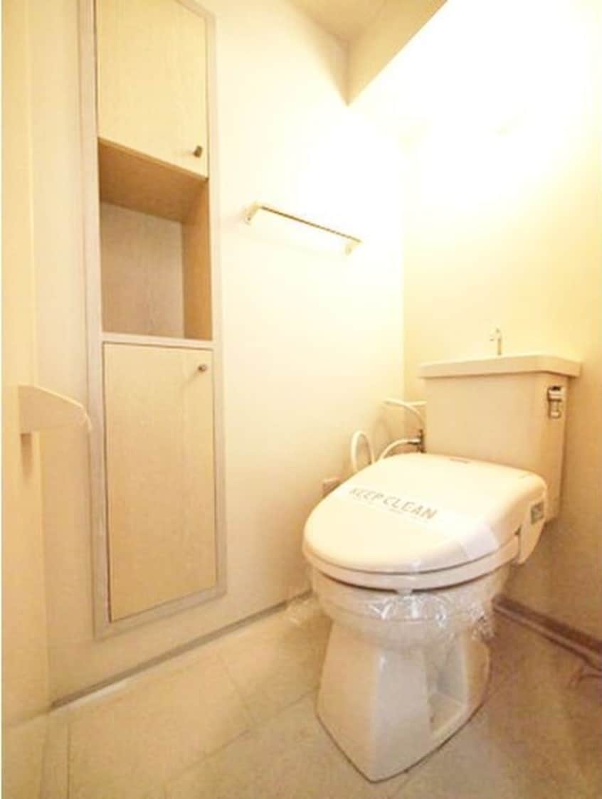 シンプルで使いやすいトイレです クレストステージ瑞穂