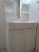 忙しい朝には欠かせない洗面所です アカンサス