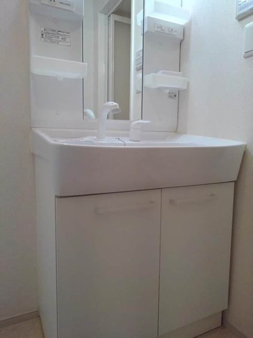 使いやすい洗面所です アカンサス