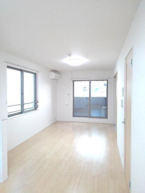 おしゃれなリビングです ハミング新瑞橋