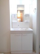 ゆったりとスペースのある洗面所 ハミング新瑞橋