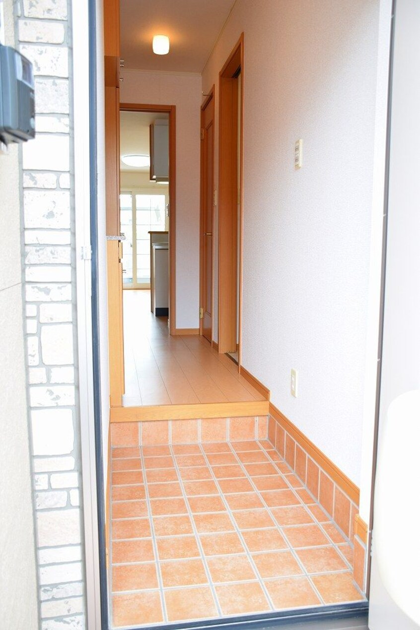 落ち着いた玄関です フォルシュ　Ｇ