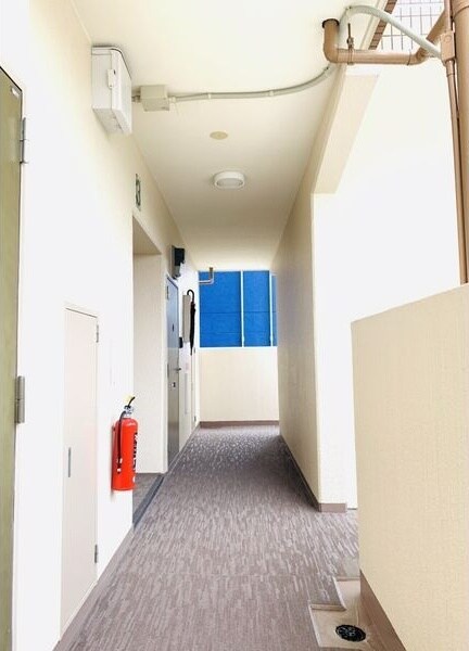 毎日通る玄関はこちらです シャンブルナルカワ