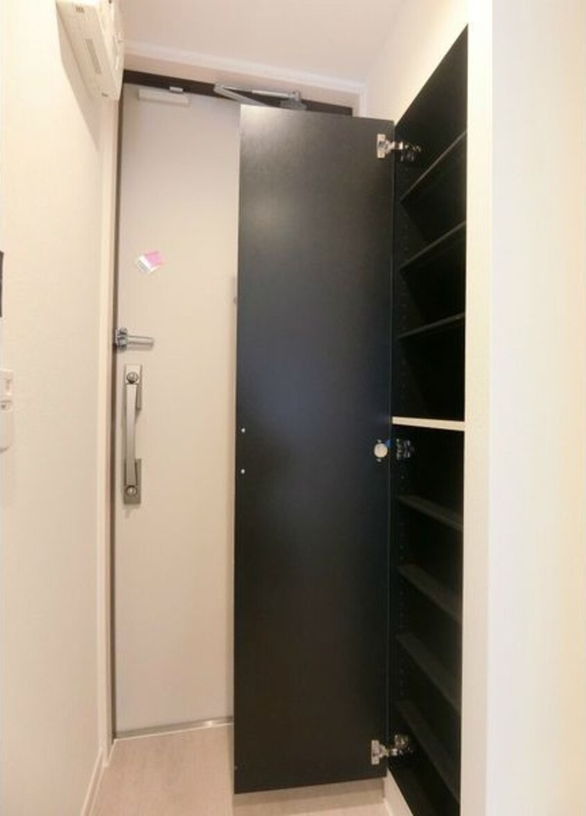 きれいな玄関です リブリ・金山