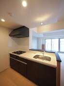 使いやすいキッチンです オルソパール伝馬