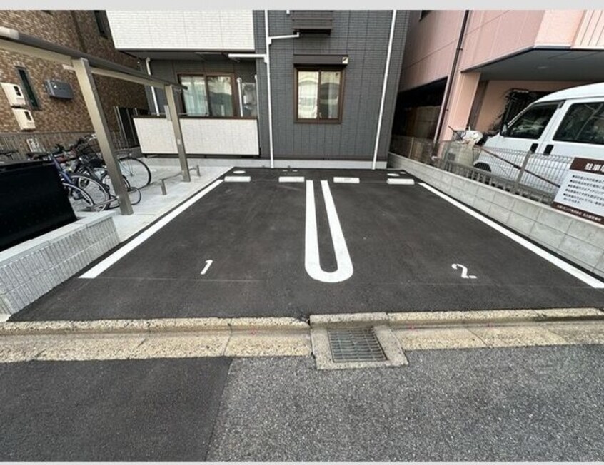 駐車場完備です グラン弥富通