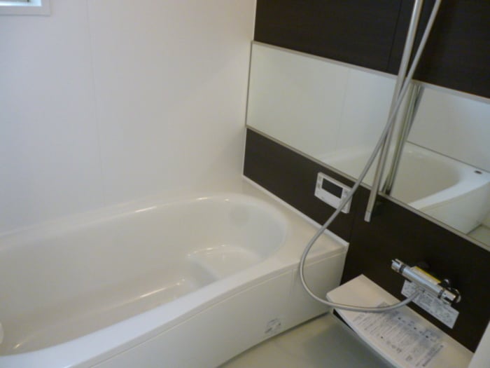 落ち着いた空間のお風呂です ルミエール