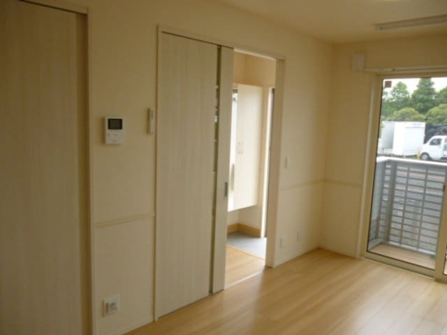 コンパクトで使いやすい洋室です ルミエール