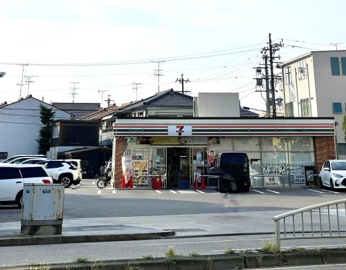 セブン-イレブン 名古屋桜本町店(コンビニ)まで16m メゾン桜本町