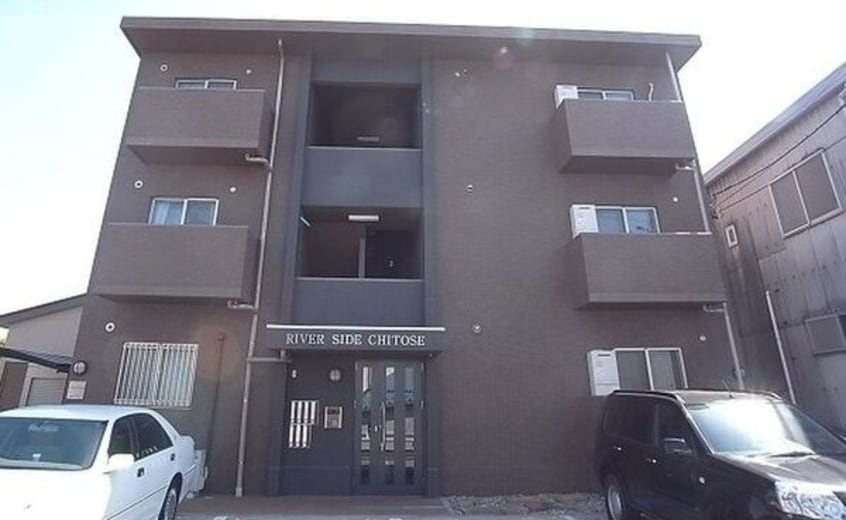 建物外観を気になさる方へ、見た目の良い物件です リバーサイド千年