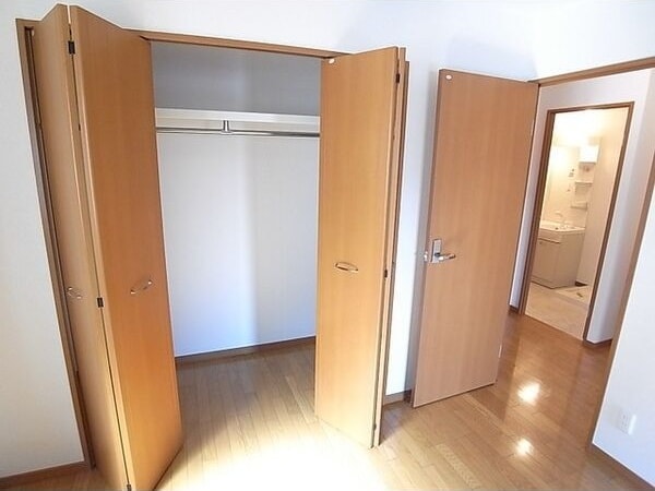 こまごまとしたものを収納できそうですね リバーサイド千年