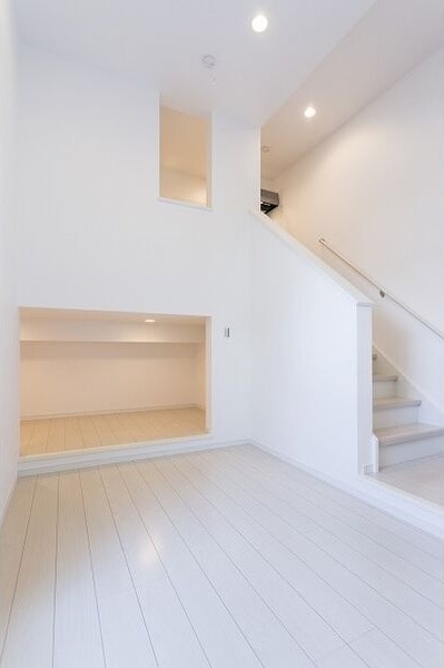  REFINED　TASTE　三吉