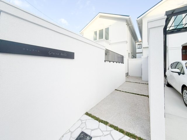 ゆとりのあるロビーです グラシアベル　Ⅱ棟