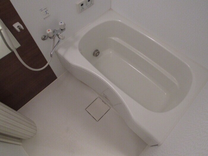 お風呂で日々の疲れを落としましょう エクセレント