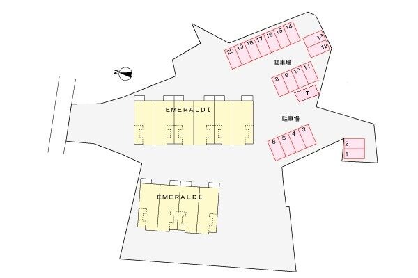 駐車場完備です ＥＭＥＲＡＬＤ　Ⅰ