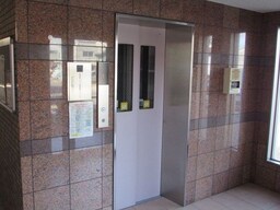 エントランスです