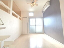 ゆったりとした居間です