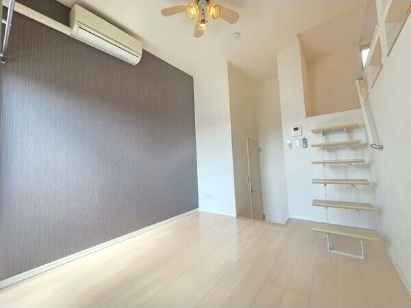  ディアコート鶴里