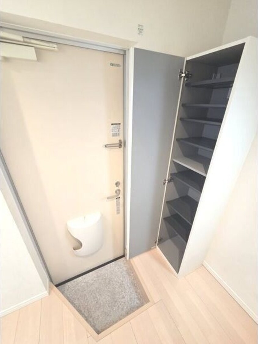 ゆったりとした玄関です ディアコート鶴里