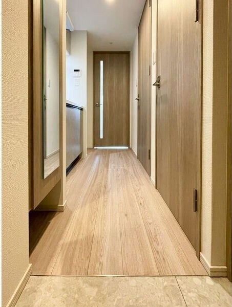 収納もある玄関です S-RESIDENCE金山epure