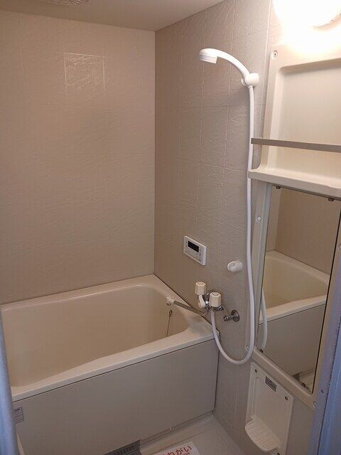 コンパクトで使いやすいお風呂です バーシア北崎