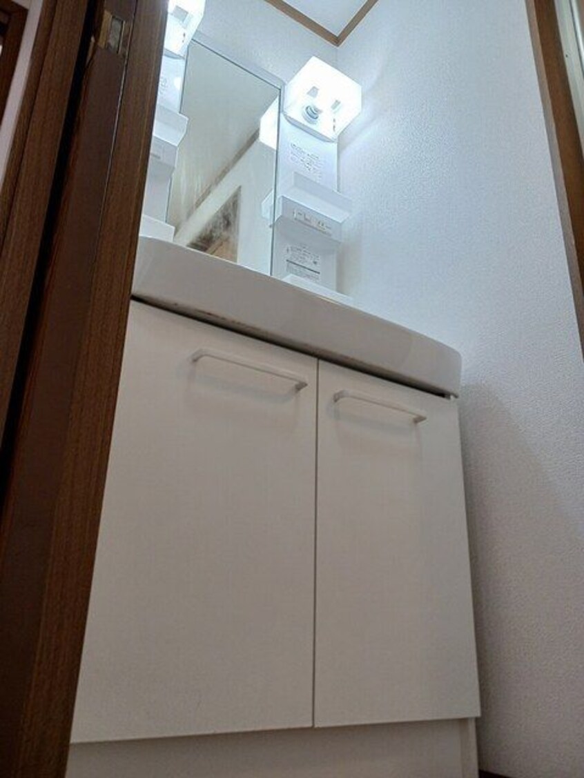 コンパクトで使いやすい洗面所 バーシア北崎