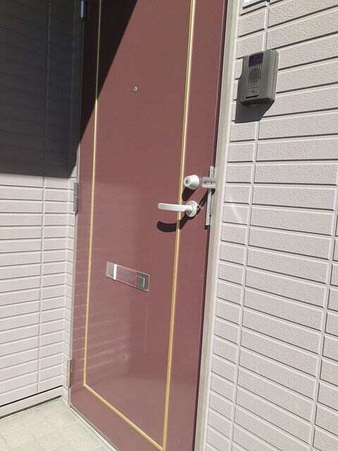 明るい玄関です エントピア名和北Ａ